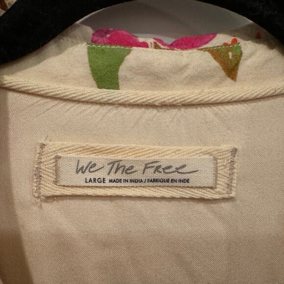 We the Free floral button-up blouse cream with pink floral size Large - Picture 4 of 4